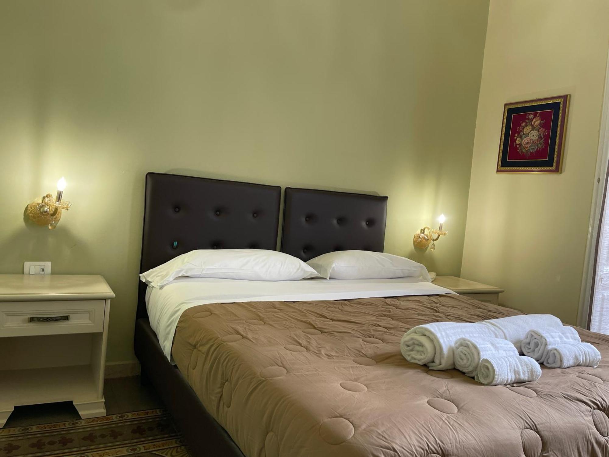 Umberto House Catania Hotel Exterior foto