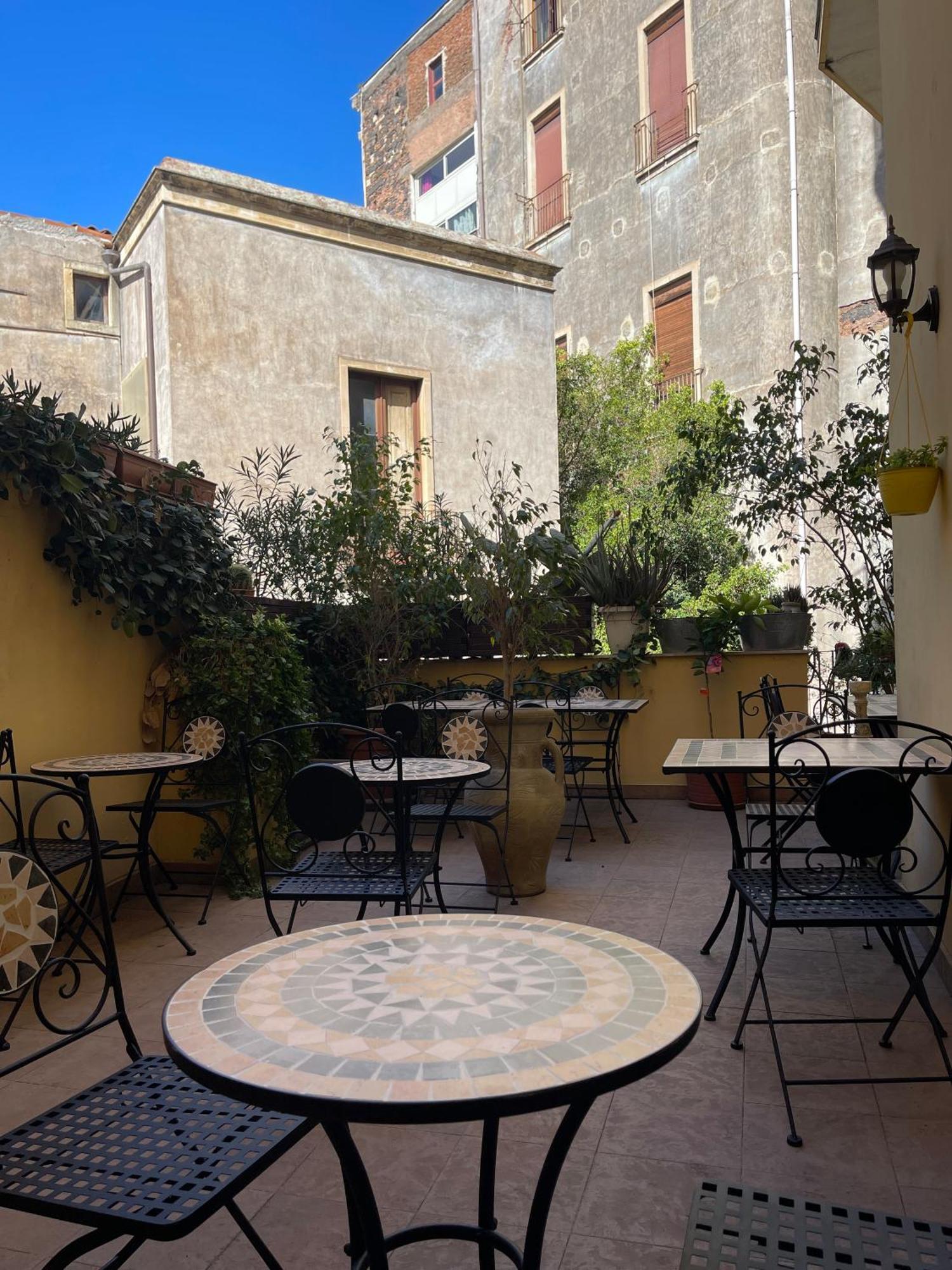 Umberto House Catania Hotel Exterior foto